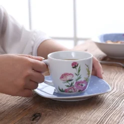 VEWEET 30-teilig Porzellan Tafelservice, Serie 'Hannah', Kombiservice Für 6 Personen, Blau Mit Floral Dekoration -Küche Produkt Geschäft 01ca54d28f2d61fe3520678710e8ef34