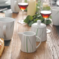 VEWEET Porzellan Tafelservice 'Aviva' 100-teilig Set, Kombiservice Mit Dessertteller, Speiseteller, Suppenteller, Müslischalen, Kaffeebecher, Kaffeetassen Set, Eierbecher, Milch- Und Zuckerset -Küche Produkt Geschäft 1d95121e3a1ba402053fe458ac3a381b