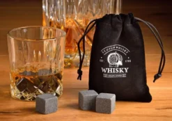 Whisky Geschenkset Nicht Nur Für Whisky Liebhaber:innen, 8 Granit Whisky Steine, 2 Whiskygläser, Eiswürfelzange Und Samtbeutel In Toller Holz Geschenkbox. Neidfaktor Inclusive -Küche Produkt Geschäft 6df386650d3cd3bd800f12f8c0609fa4