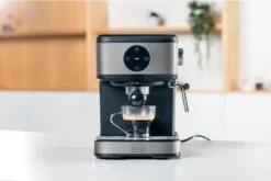 Black & Decker BLACK + DECKER Espressomaschine 20 Bar -Küche Produkt Geschäft 88720e6f726f924e2da16936e6e33bd9