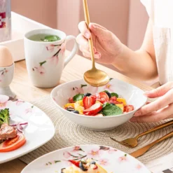 VEWEET Porzellan Kombiservice 'Annie', 40 Teilig Geschirrservice Für 8 Personen, Frühstückservice Mit Je 8 Eierbecher, Kaffeebecher 350 Ml, Müslischalen, Dessertteller Und Flachteller -Küche Produkt Geschäft bf1ed6c75b2fc7e586698b6ea9629e07