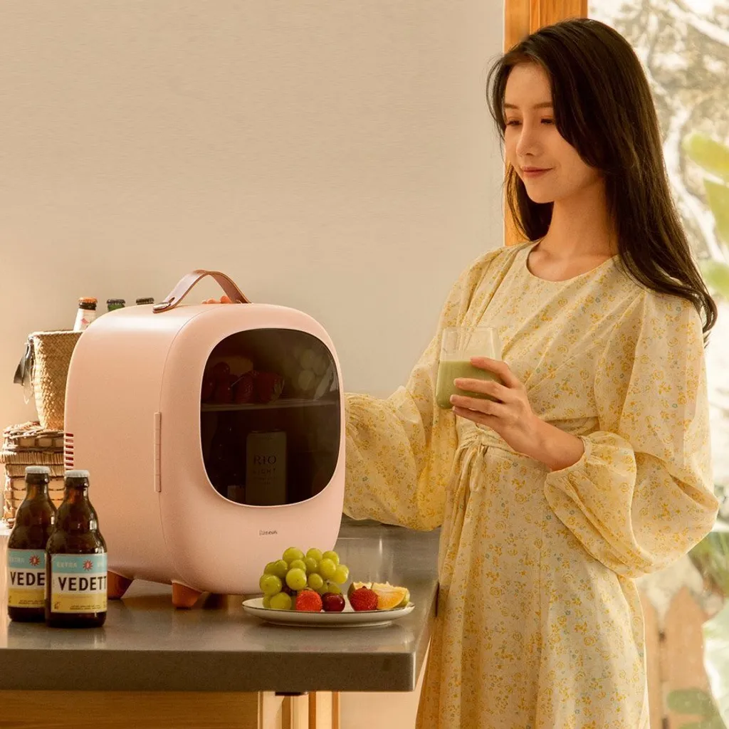 Baseus Mini Beauty Kühlschrank Für Kosmetik Reisekühlschrank Mit Heizung 8l 220V EU / 12V Weiß 9 Baseus Mini Beauty Kühlschrank Für Kosmetik Reisekühlschrank Mit Heizung 8l 220V EU / 12V Weiß – Bild 9