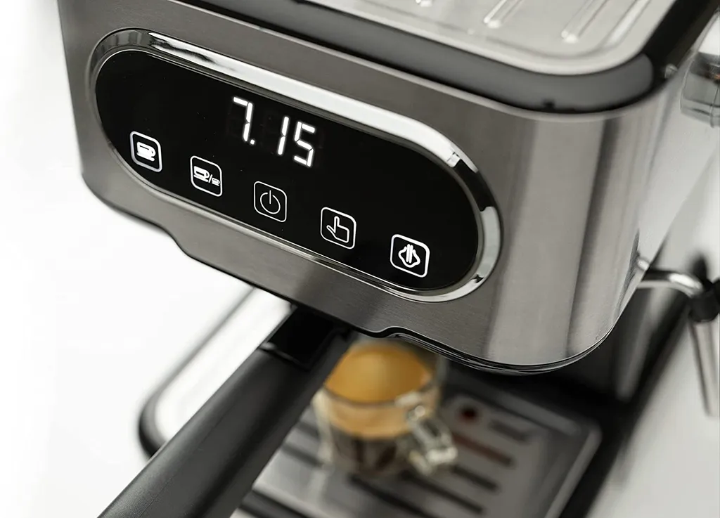 Gorenje ESCM 15 DBK Espressomaschine Mit Siebträger/Professioneller Milchaufschäumer Für Cremigen Capuccino/TouchControl/TemperatureControl/EasyClean/1,5 L Wassertank/1100 W/30 Cm/15 Bar/Edelstahl 4 Gorenje ESCM 15 DBK Espressomaschine Mit Siebträger/Professioneller Milchaufschäumer Für Cremigen Capuccino/TouchControl/TemperatureControl/EasyClean/1,5 L Wassertank/1100 W/30 Cm/15 Bar/Edelstahl – Bild 4